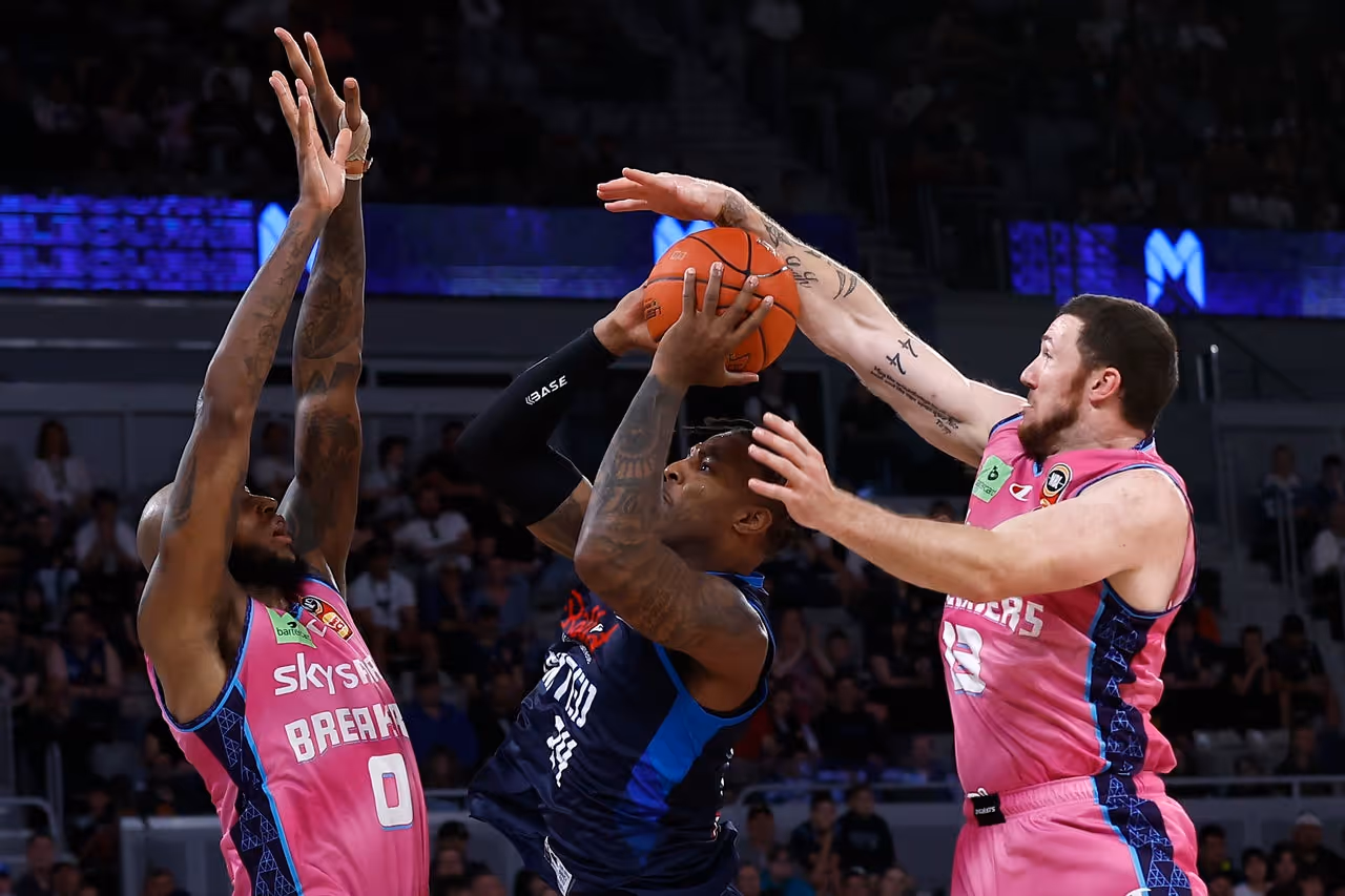 NZ Breakers vs Melbourne United - Highlights