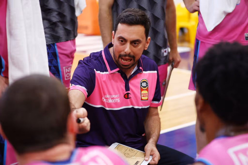 Breakers Begin Blitz in Darwin