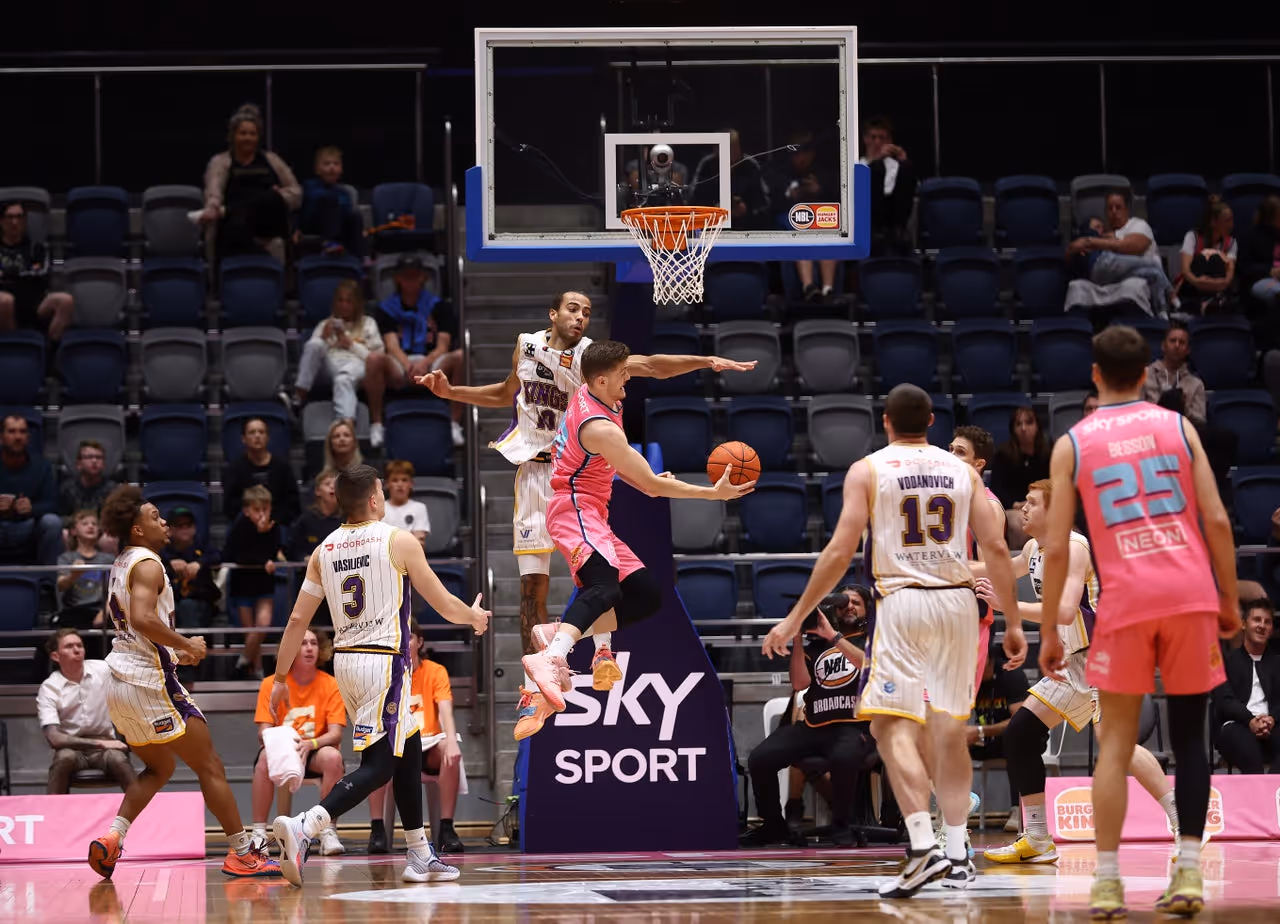 R19: New Zealand Breakers Highlights vs. Sydney Kings