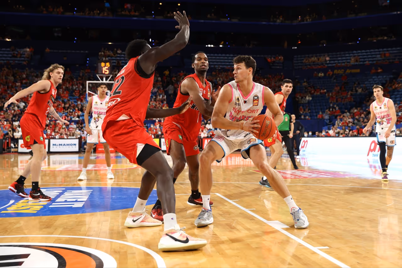 R19: New Zealand Breakers Highlights vs. Perth Wildcats