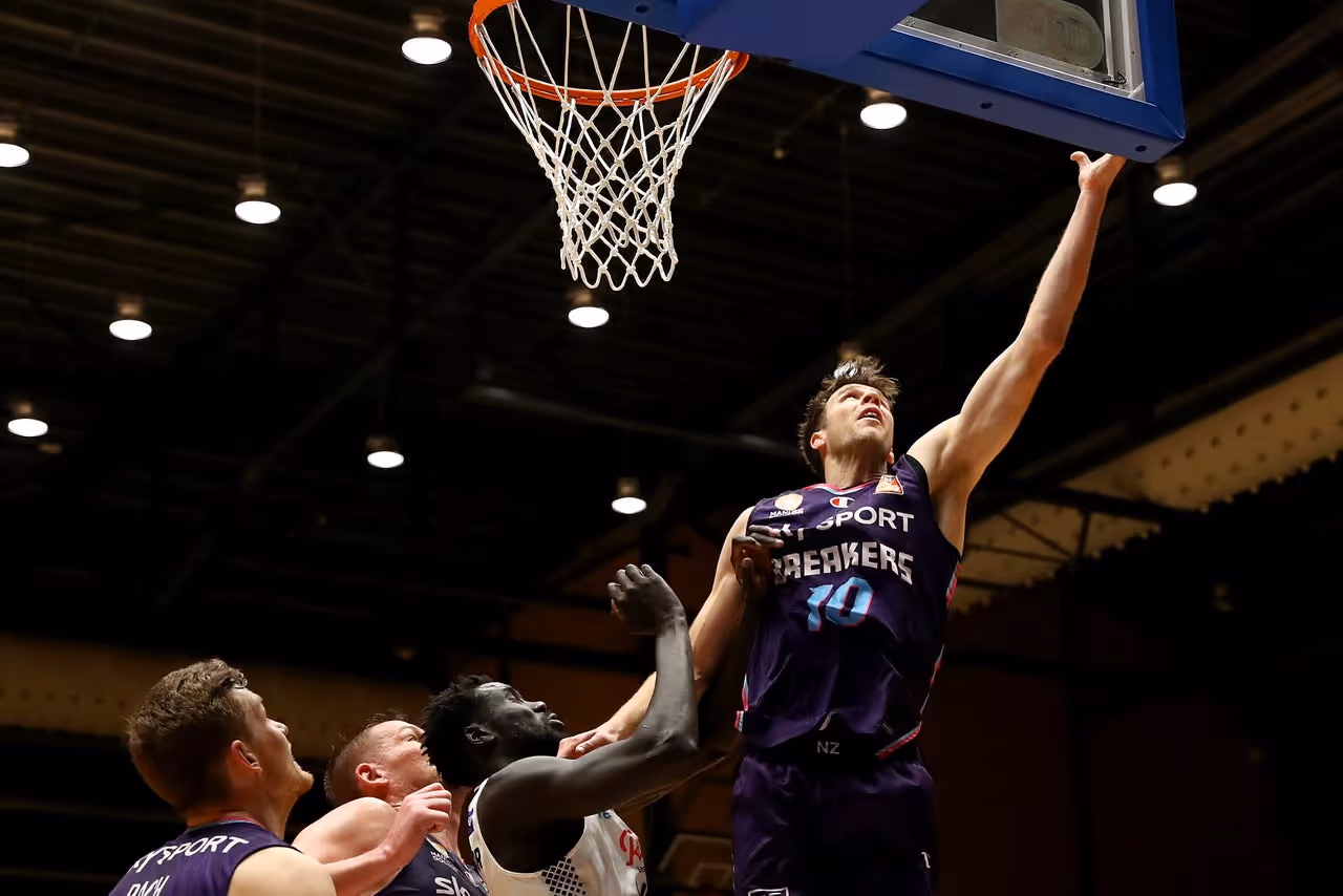 Breakers go back to Bendigo and return to Cairns