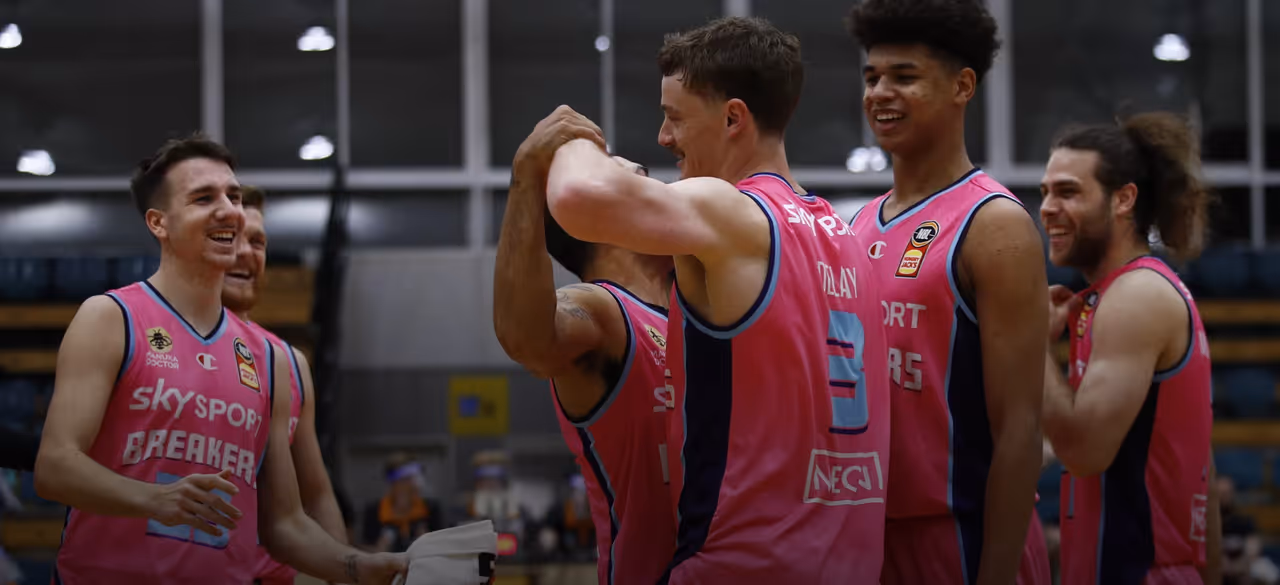 Delany Double Pump Buzzer Beater Clinches Victory Over Phoenix
