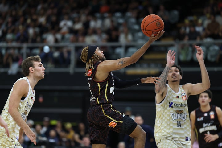 Mennenga Explodes in Season Finale as Breakers Turn Focus to Gold Coast Glory