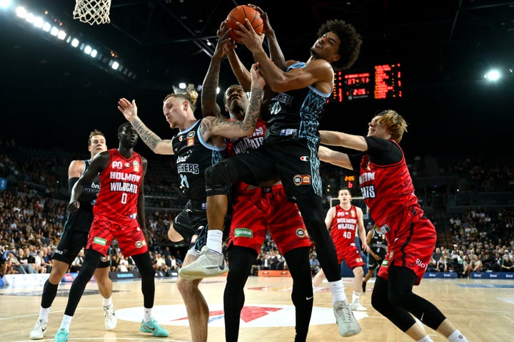 Match Report Jan 4 vs Perth Wildcats
