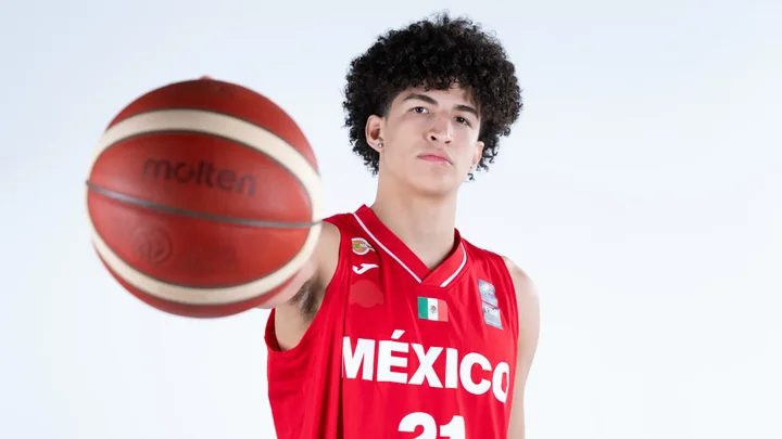 Watch: Karim López shines for Mexico