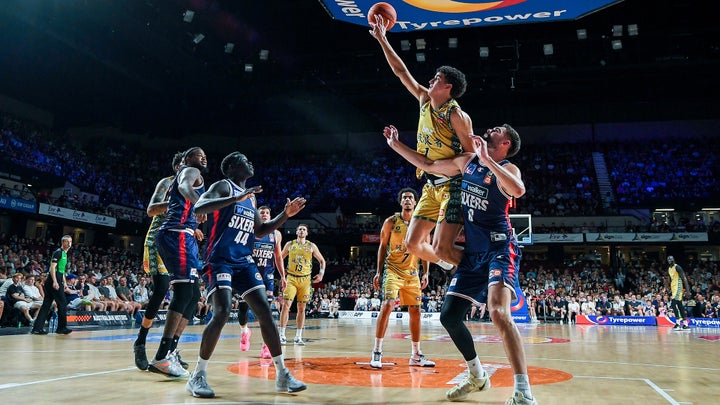 Breakers defeated by in-form 36ers