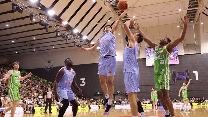 Breakers fall to Phoenix despite fightback