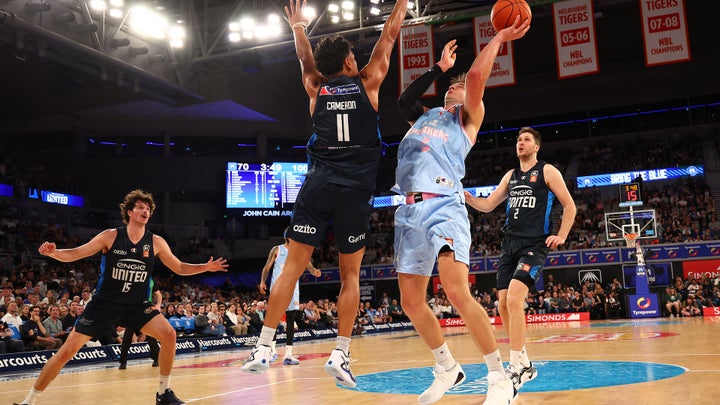 Red-hot BNZ Breakers annihilate United