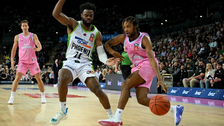 BNZ Breakers edge out Phoenix 81-79 in home opener