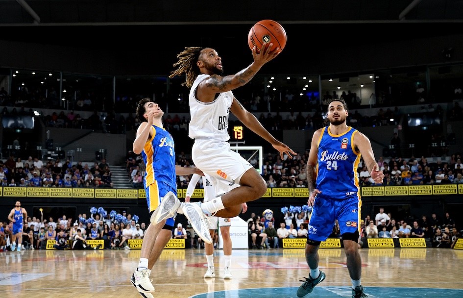 BNZ BREAKERS LATE FIGHT BACK IN VAIN IN OPEN AIR THRILLER
