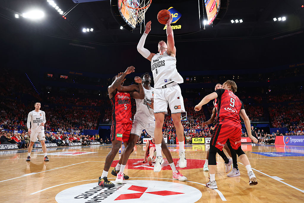 Mennenga Career Night Not Quite Enough In Gallant Loss In Perth