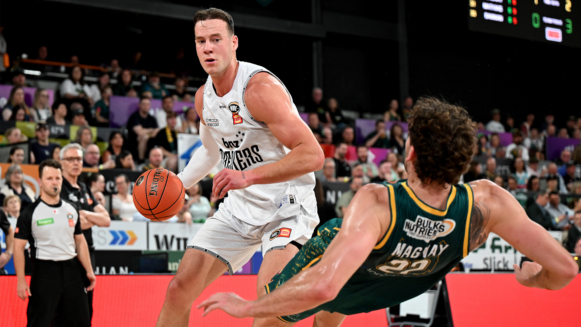 Recap | Davison, Mennenga brilliance not quite enough