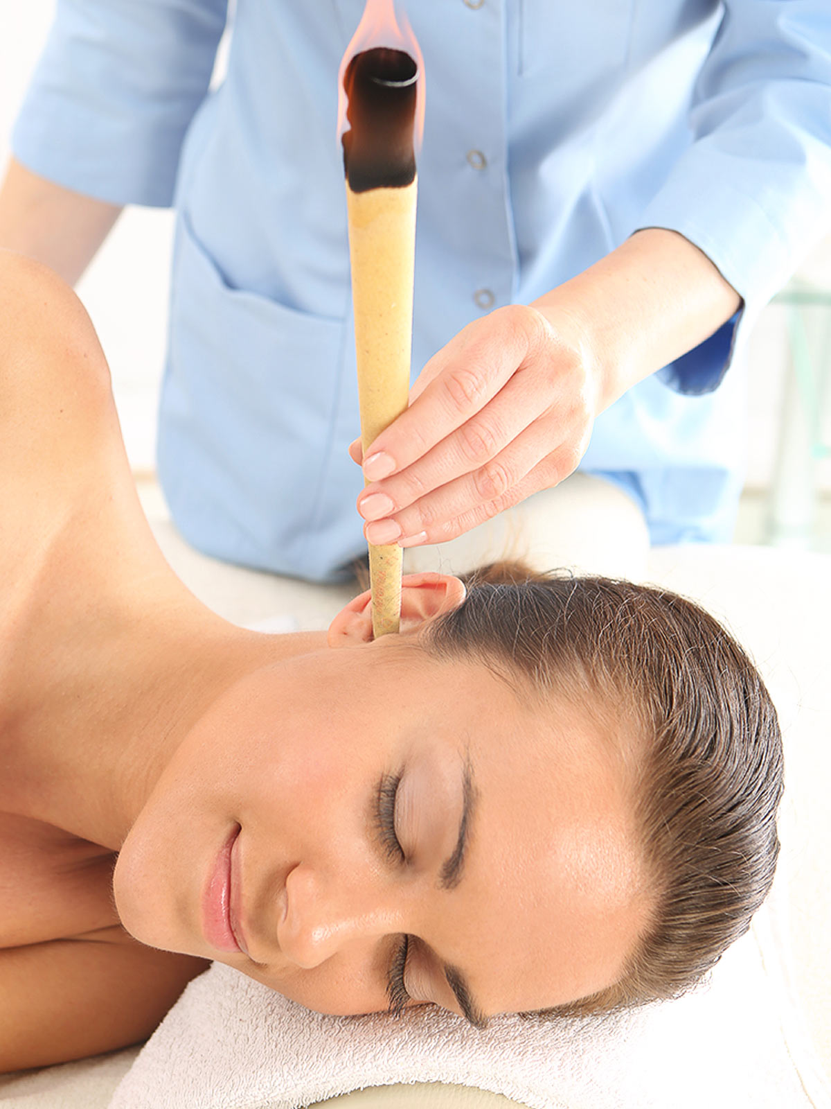 Konchowanie Uszu w HOLISTIC MED™