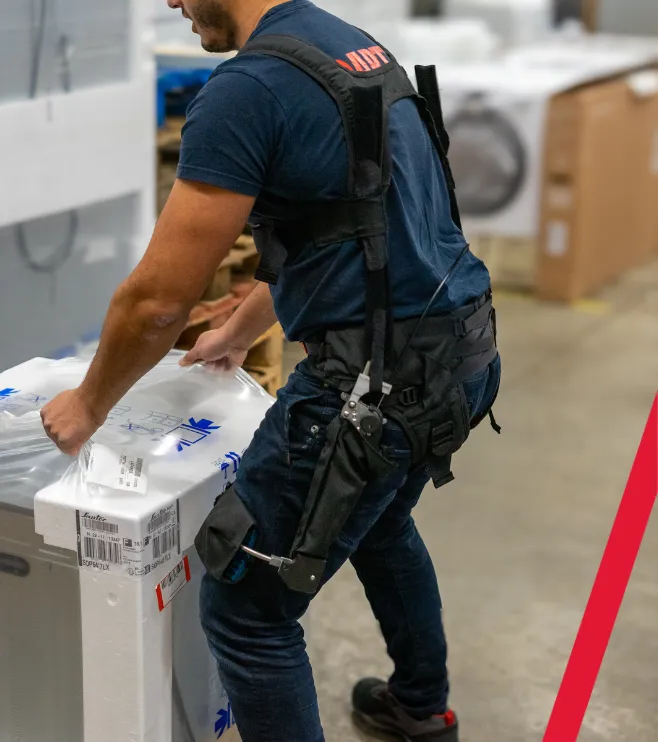 Pourquoi intégrer un exosquelette dans la manutention