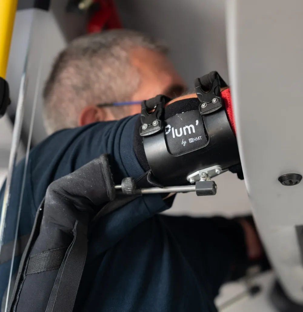 Exosquelette agent de maintenance du réseau de transport public