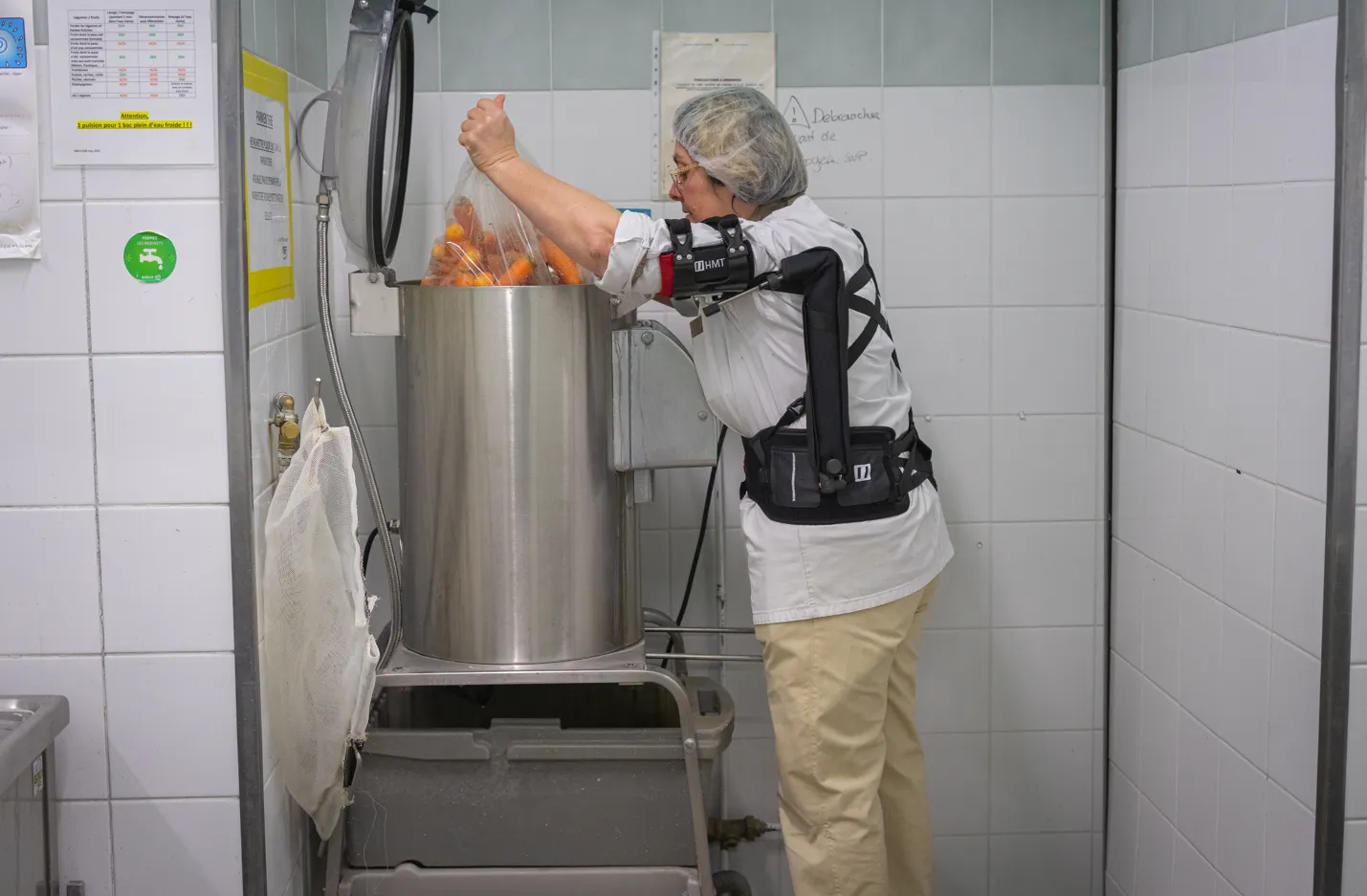 exosquelette en cuisine collective avantages