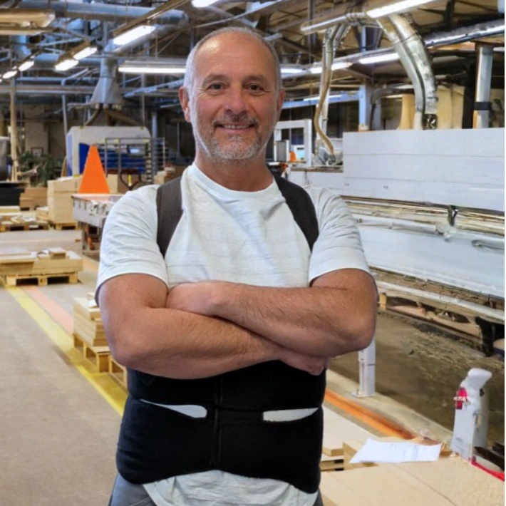 SSDL porté par un homme