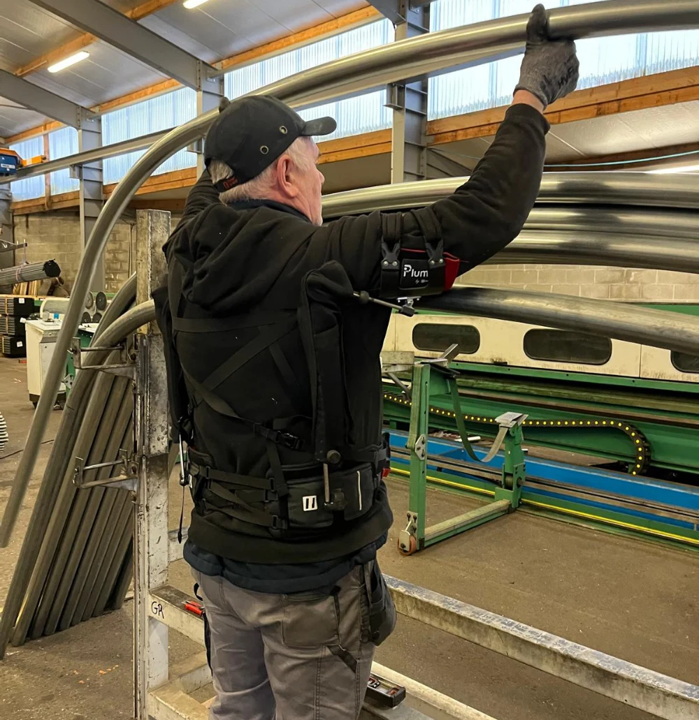 exosquelette opérateur de cintrage