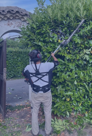 exosquelette Moon sur un paysagiste