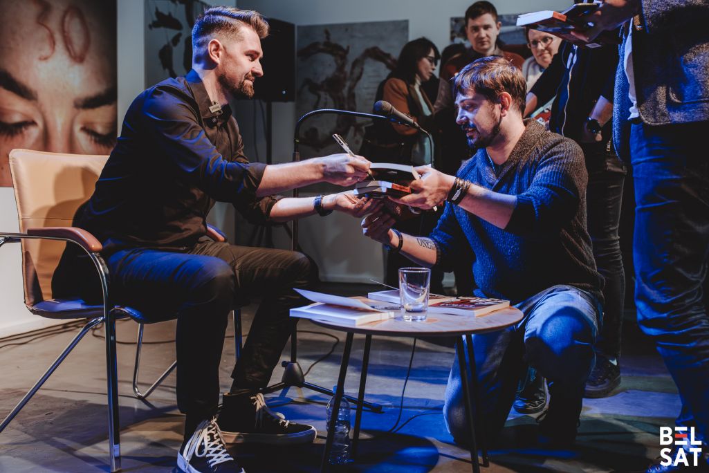 Прэзентацыя кнігі «Гвалт» Аляксандра Чарнухі ў Музеі вольнай Беларусі