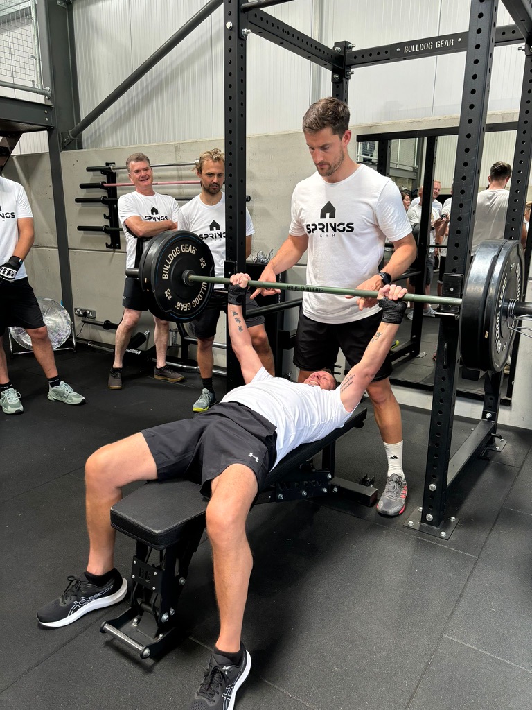 image of weightlifting session (for a gym)