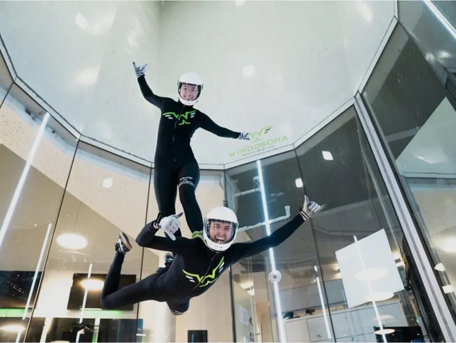 Two flyers stacked in wind tunnel