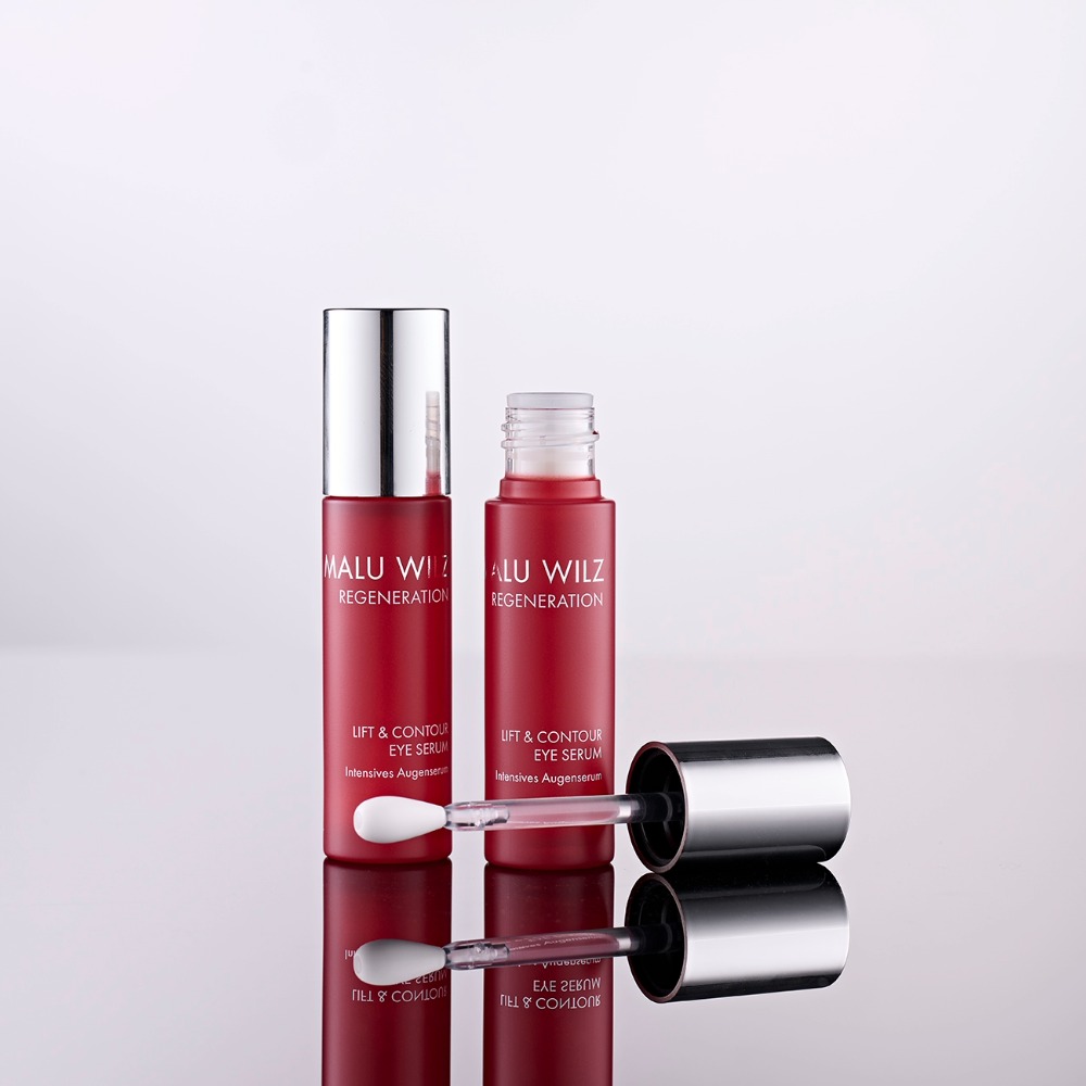 Malu Wilz Regeneration Lift & Contour Eye Serum – Red bottle packaging with open silver dropper applicator