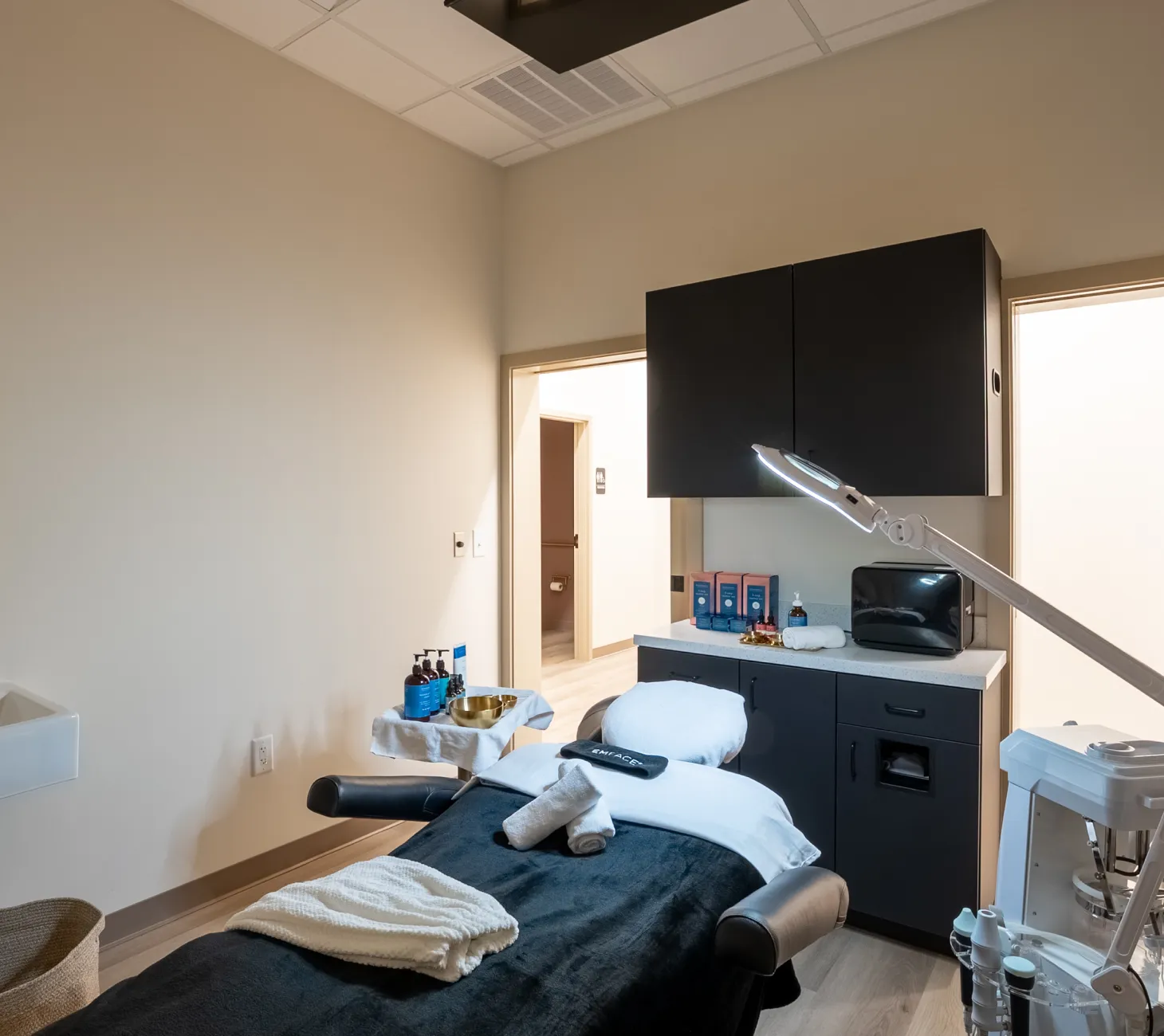 Facial Aestethics Treatment