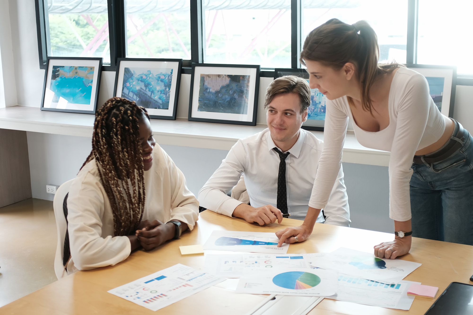 Young teen in business & Leadership class at Young Leaders Academy in Brussels