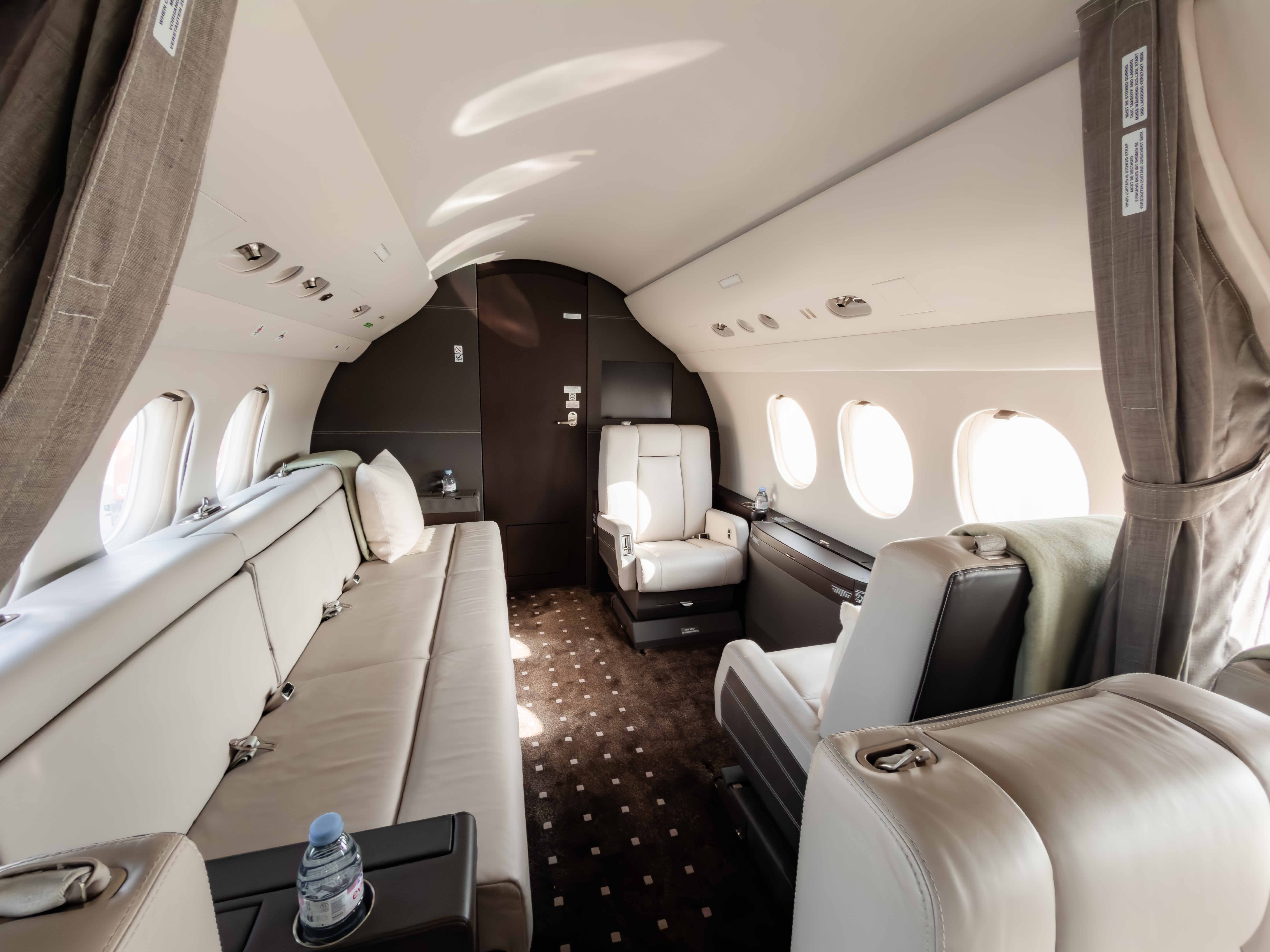 Luminairs jet seat with branded blanket and pillow