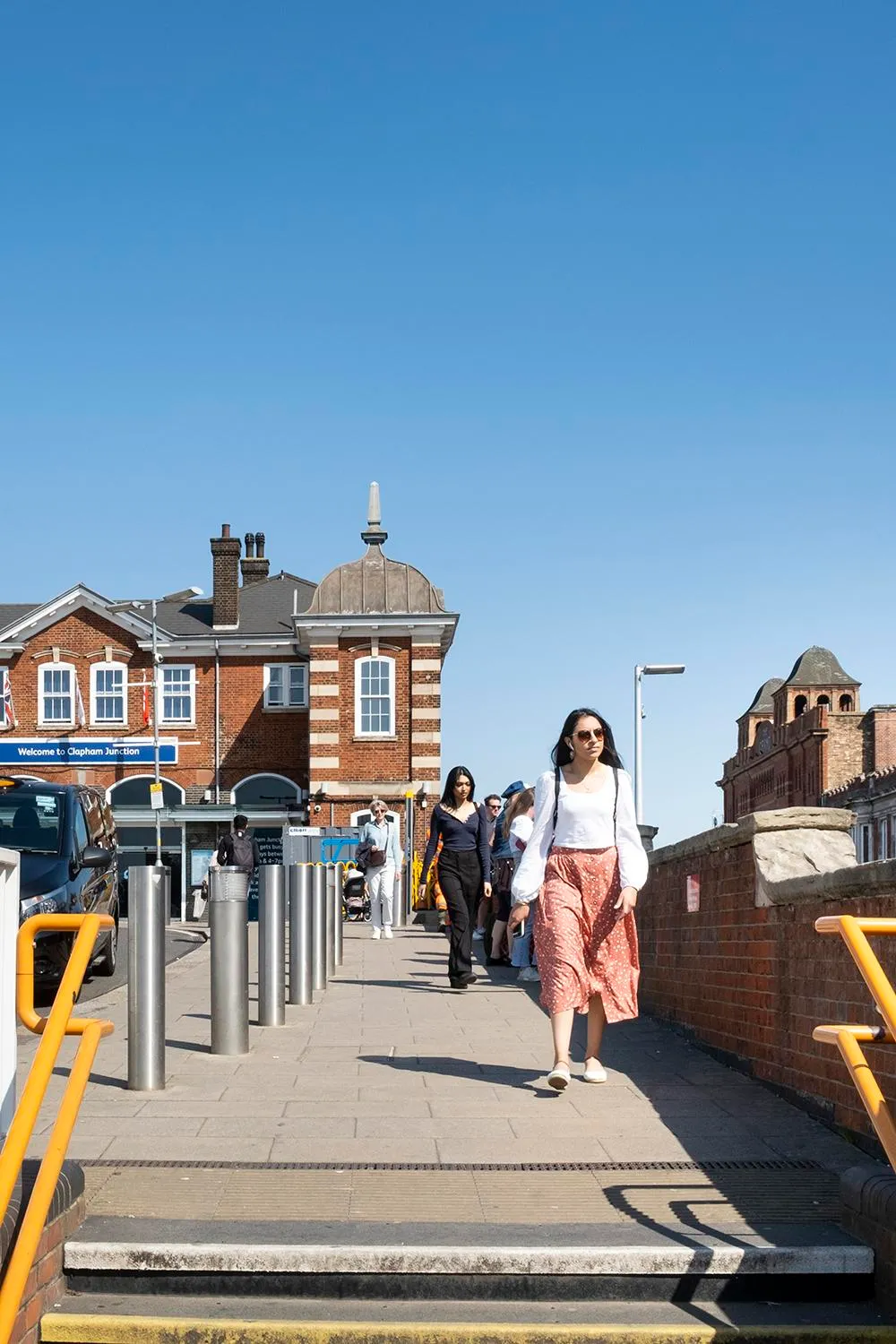 Photo of a pedestrian bridge. By Office S&M, RIBA Chartered Architectural Practice in London.