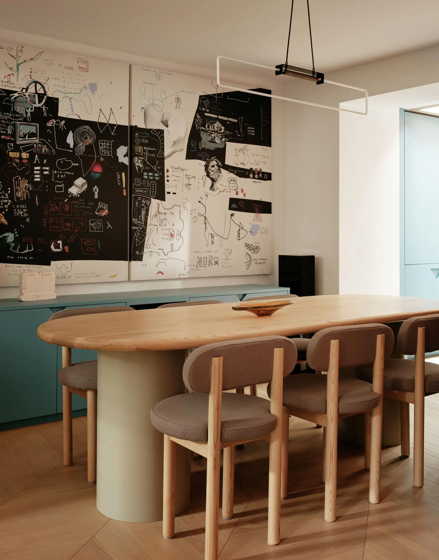 Photo of the dining space. By Office S&M, RIBA Chartered Architectural Practice in London.