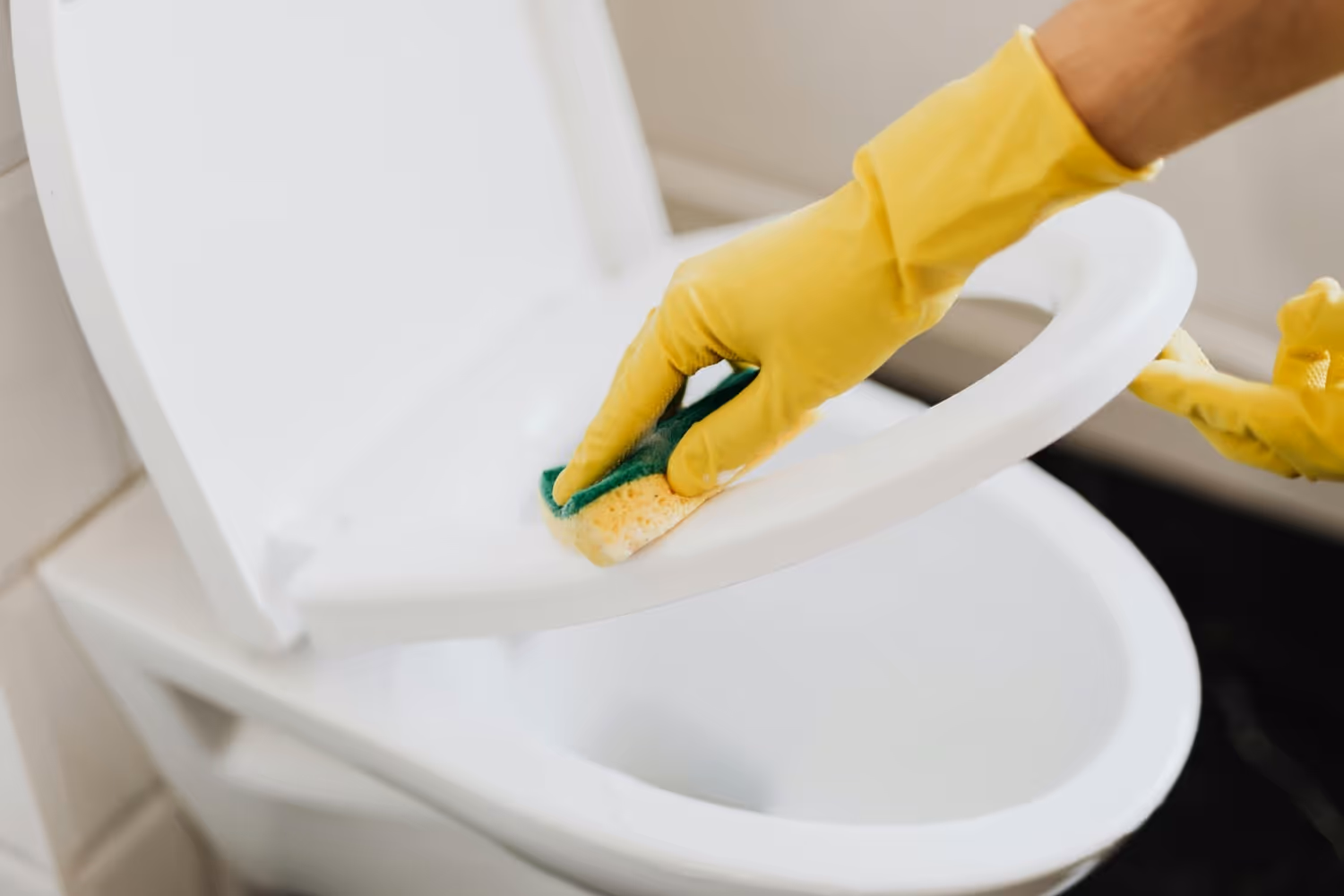 cleaning toilet