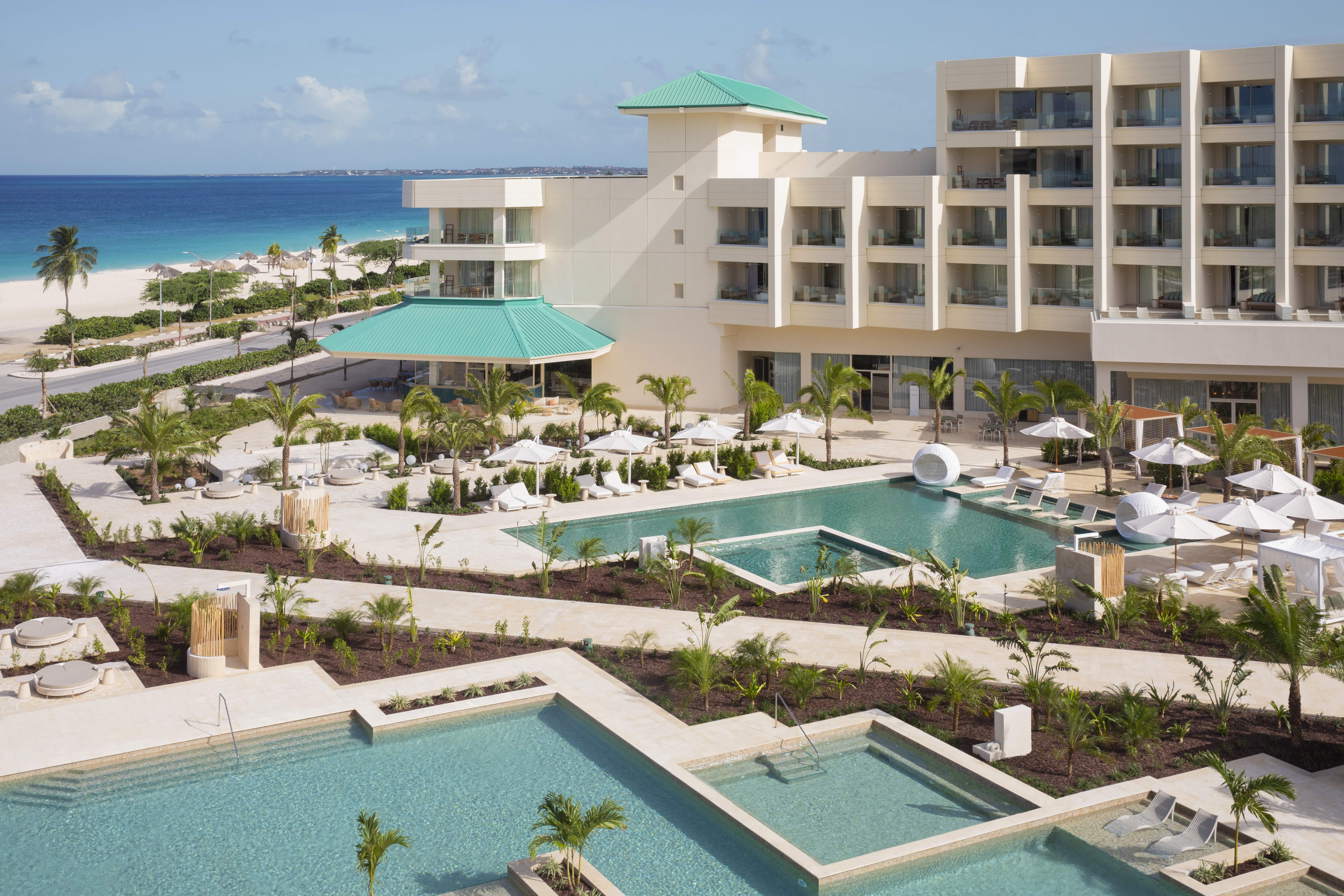 I Can Finally Imagine The Big Wedding Of My Dreams At This One Aruban Destination
