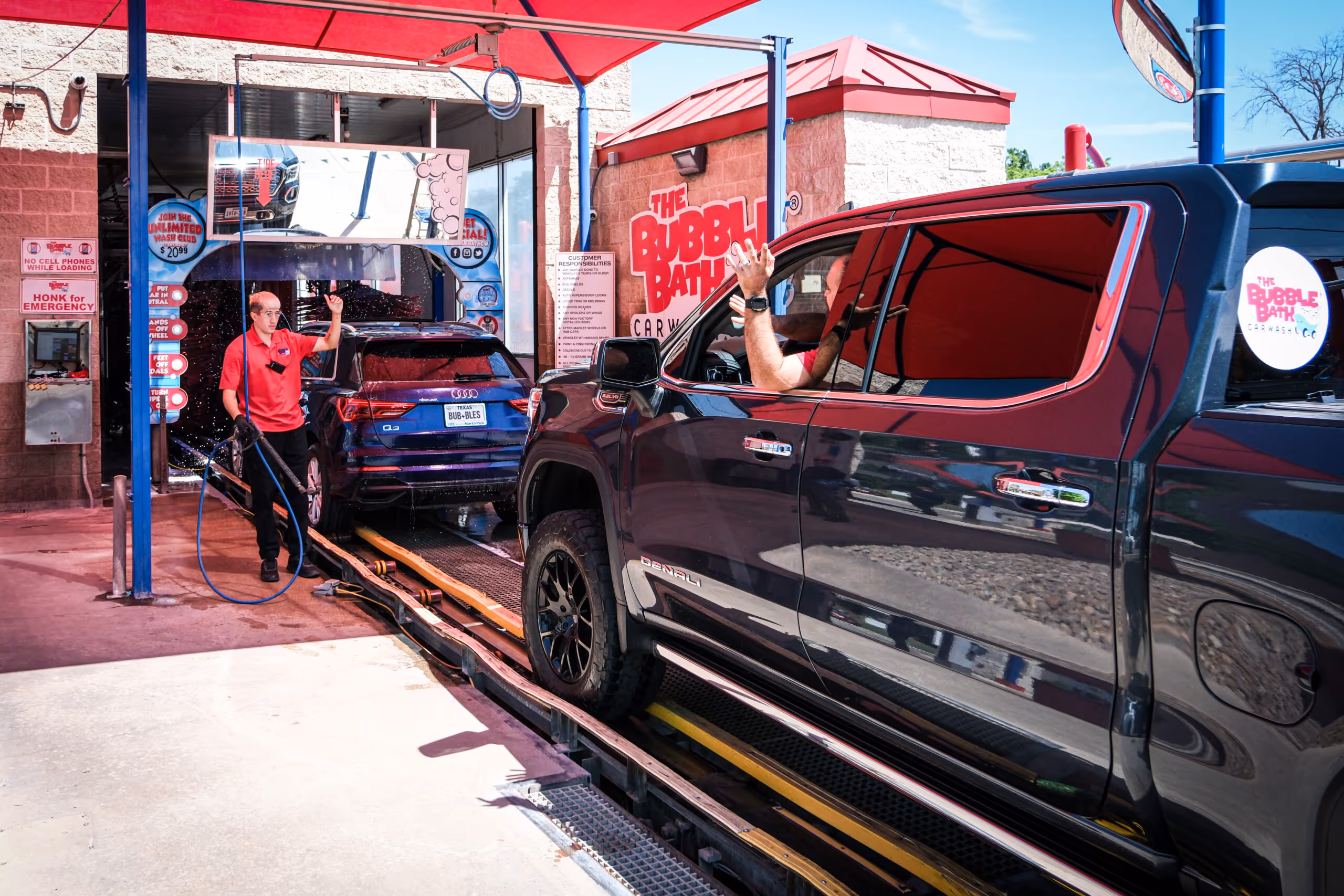 Bubble Batch Car Wash Entrance