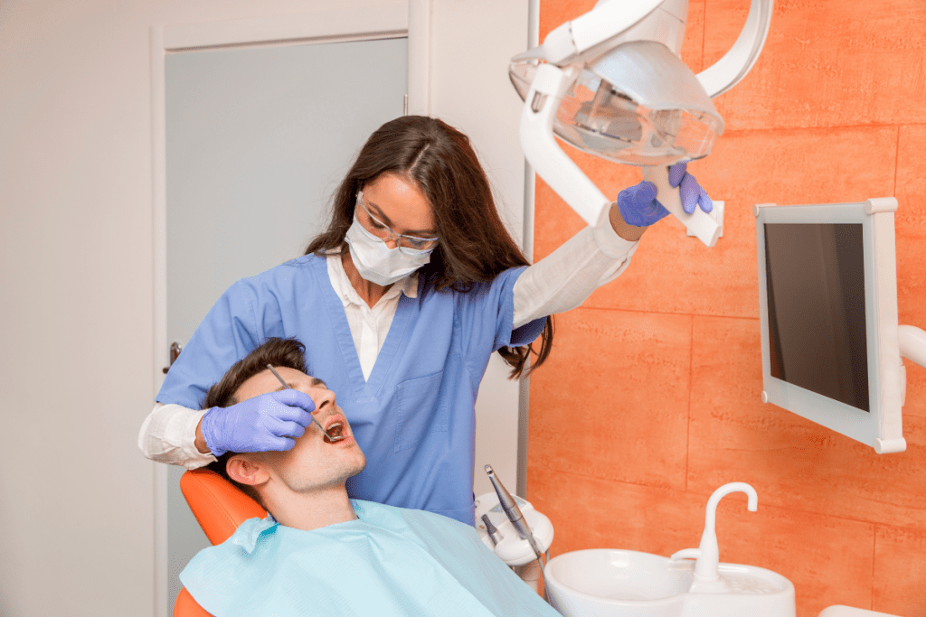 Porcelain Veneers vs. Dental Bonding