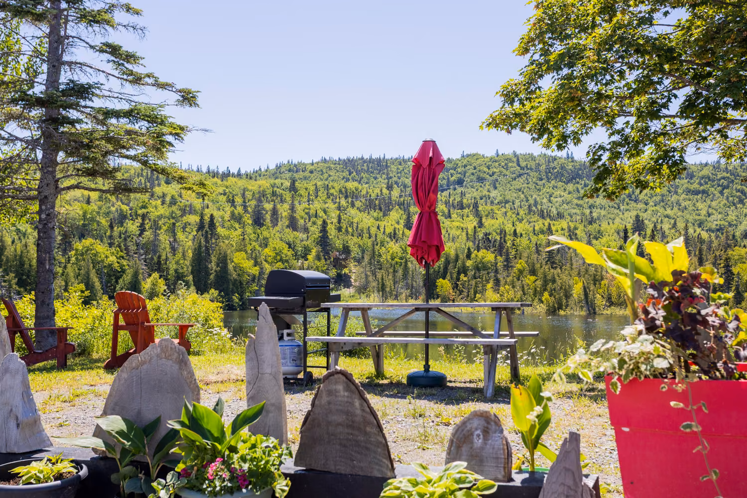 Où séjourner à Gaspé ? Le Motel Camping des Ancêtres vous accueille entre mer, montagnes et grands espaces