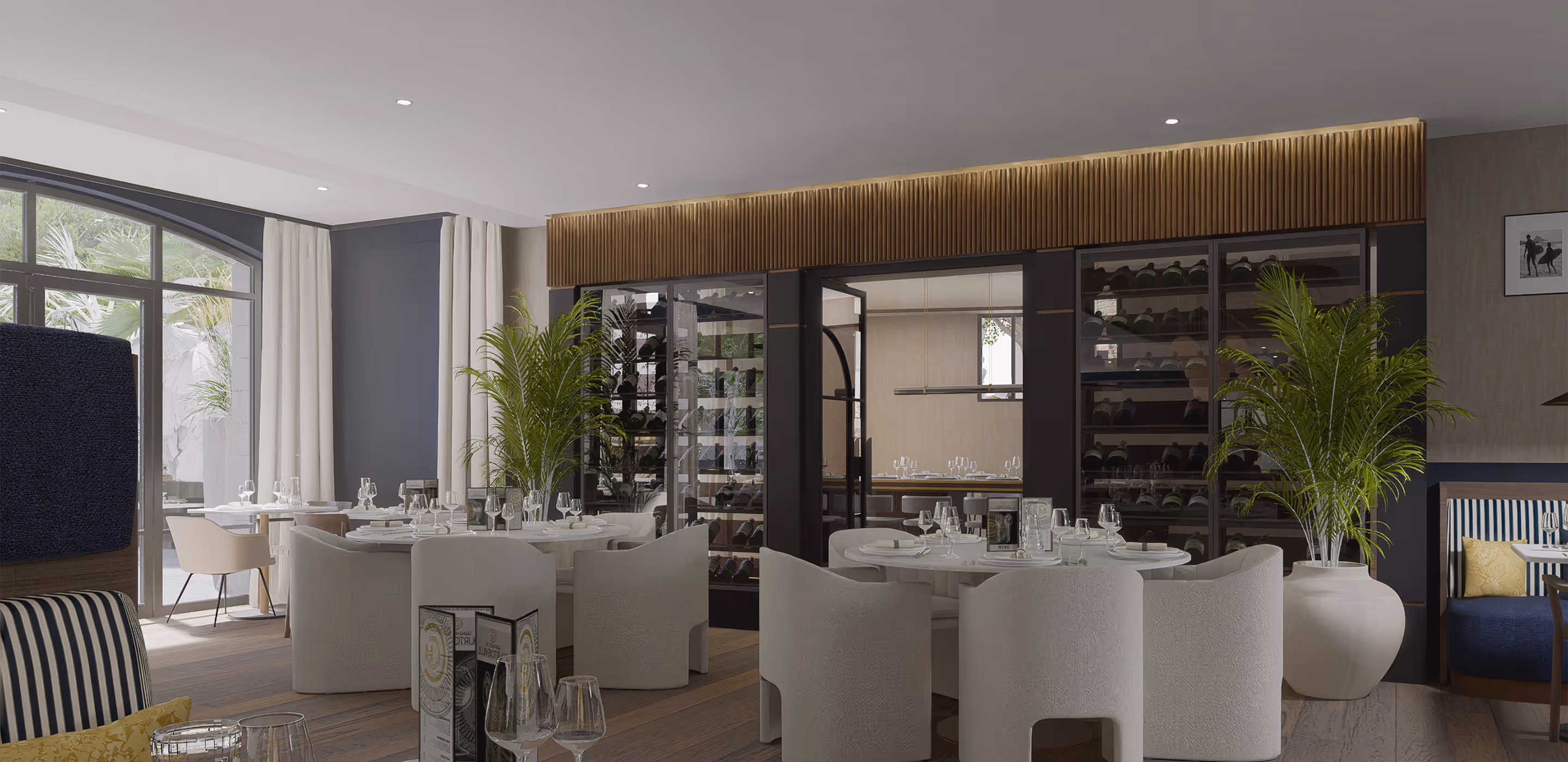 Le 1906 restaurant room located at the Grand Hotel de Courtoisville in Saint-Malo, a 4-star spa hotel near Sillon Beach.