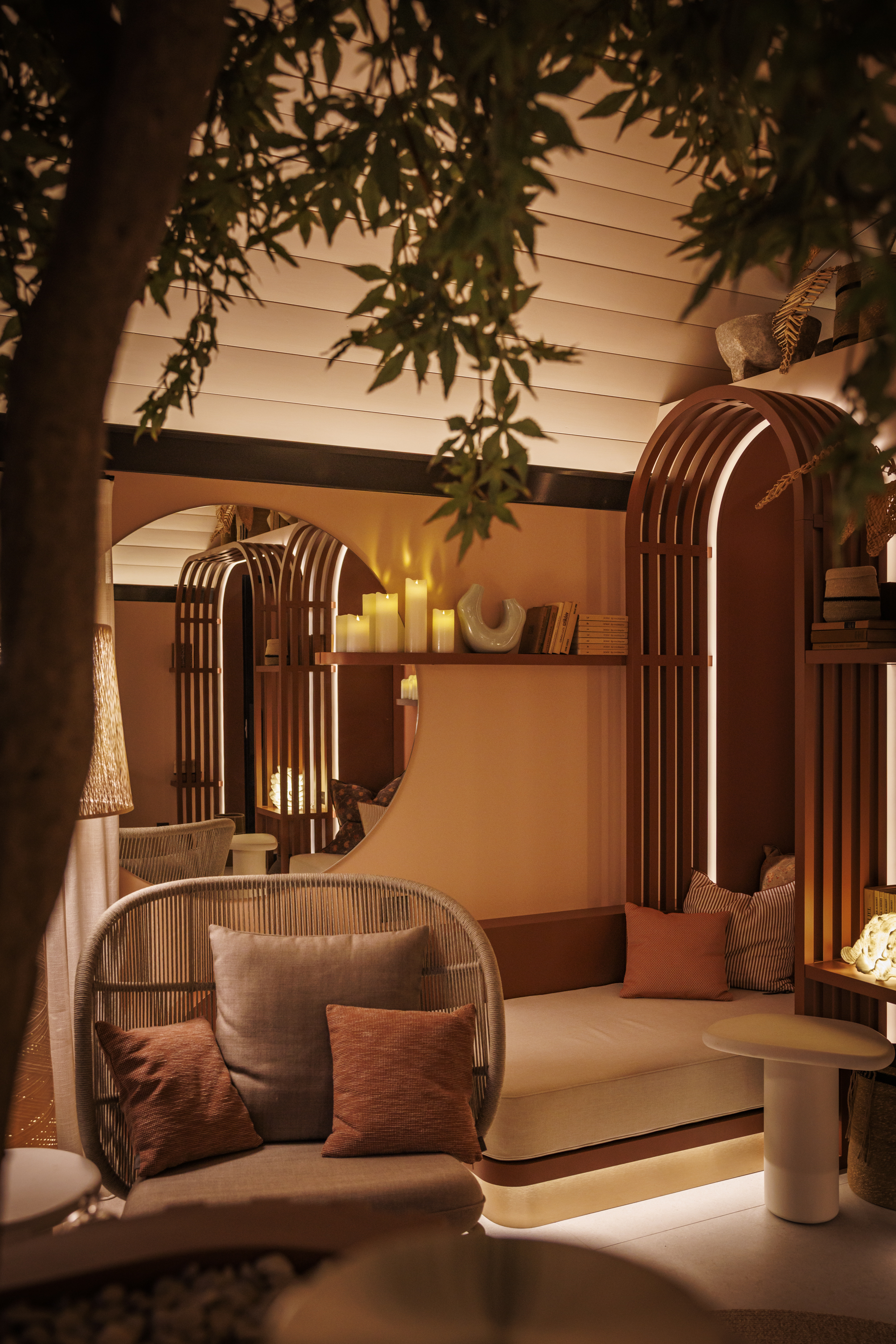 Wellness tea room at the Grand Hotel de Courtoisville spa in Saint-Malo, a 4-star hotel with indoor pool.