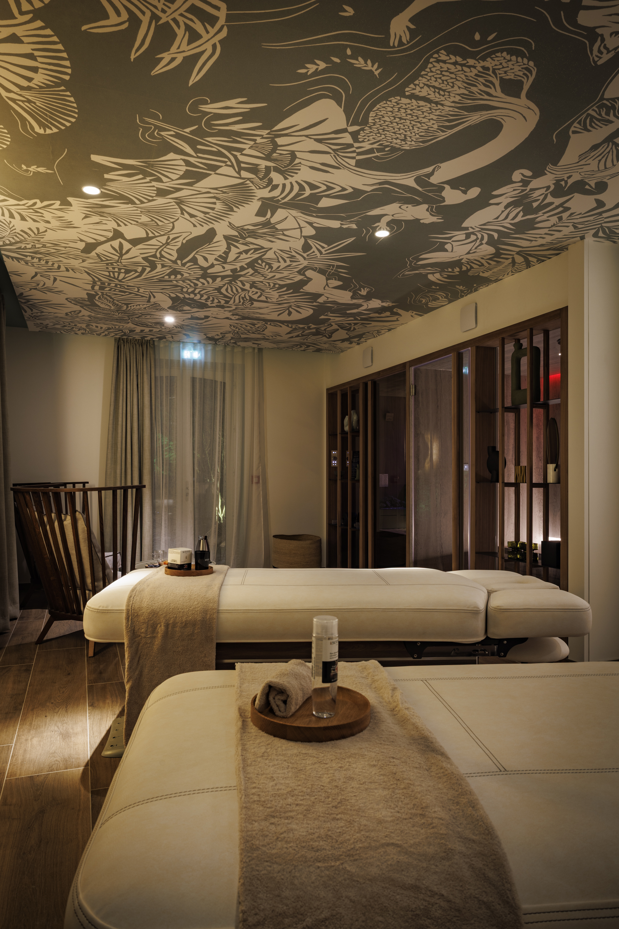 Spa Suite at the Grand Hotel de Courtoisville in Saint-Malo, a luxury 4-star spa hotel in Brittany.