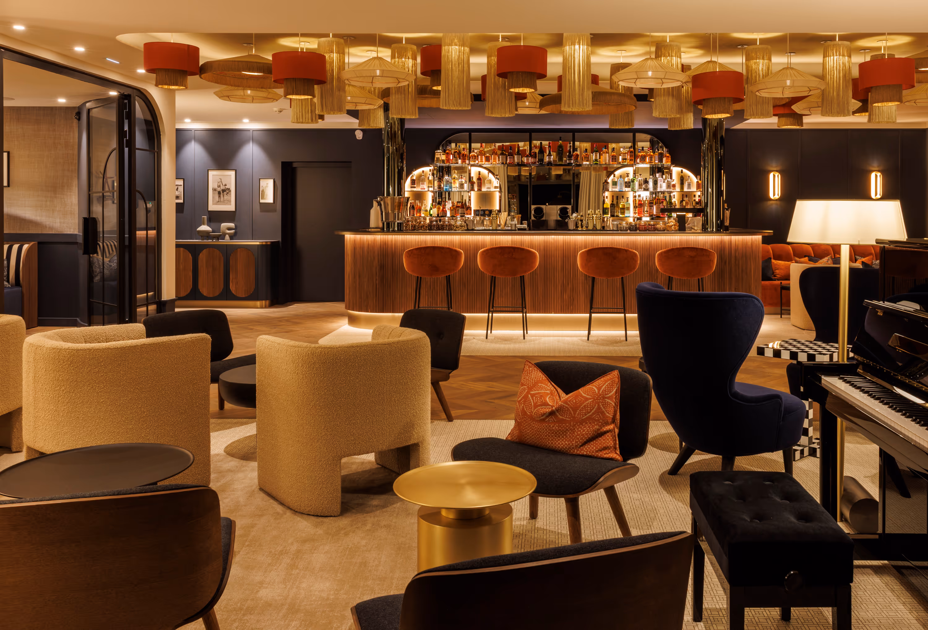 Cocktails signature au bar du Grand Hôtel de Courtoisville à Saint-Malo, hôtel spa 4 étoiles en Bretagne.