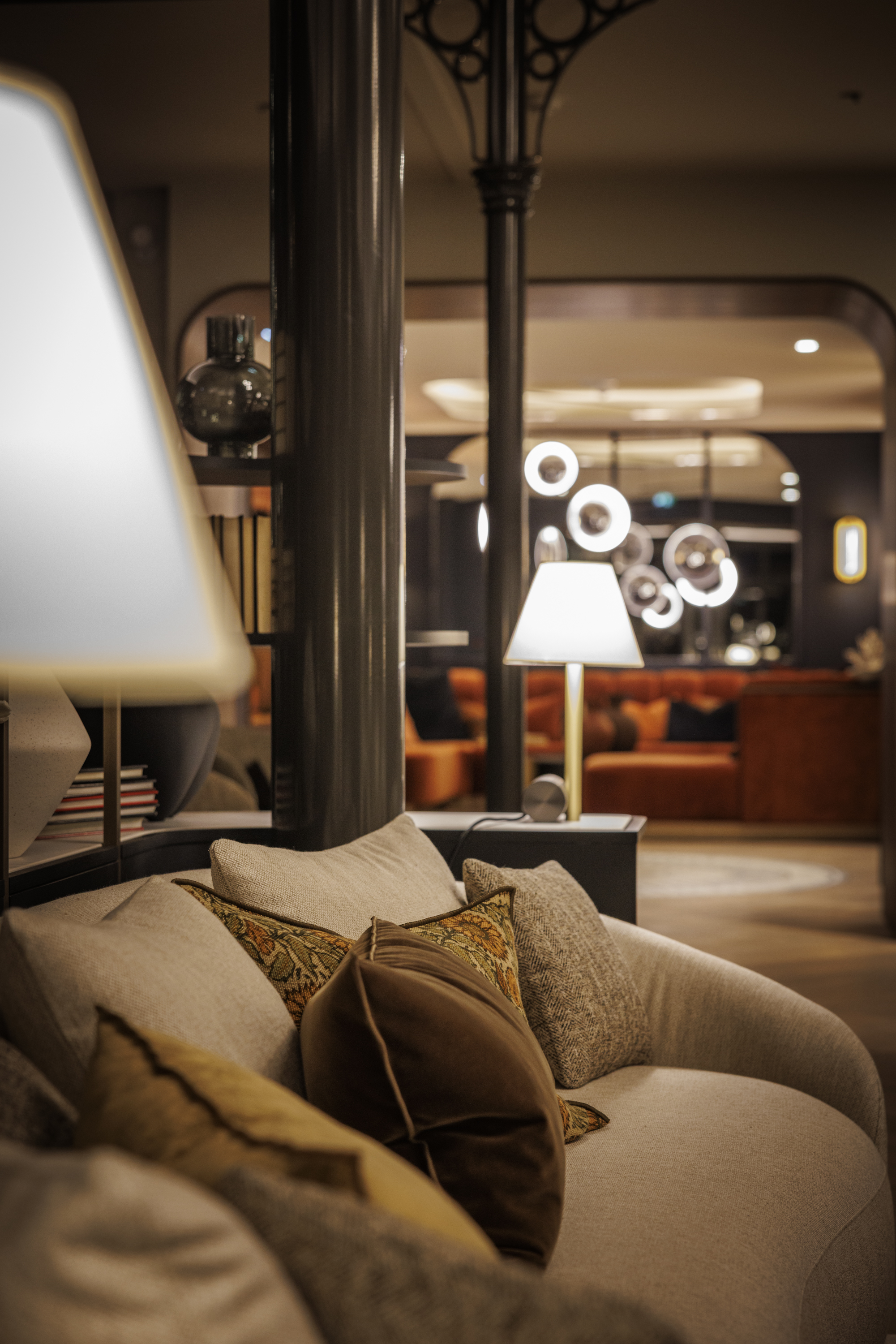 Goûter servi dans l’espace fauteuils du Grand Hôtel de Courtoisville à Saint-Malo, hôtel 4 étoiles en Bretagne.