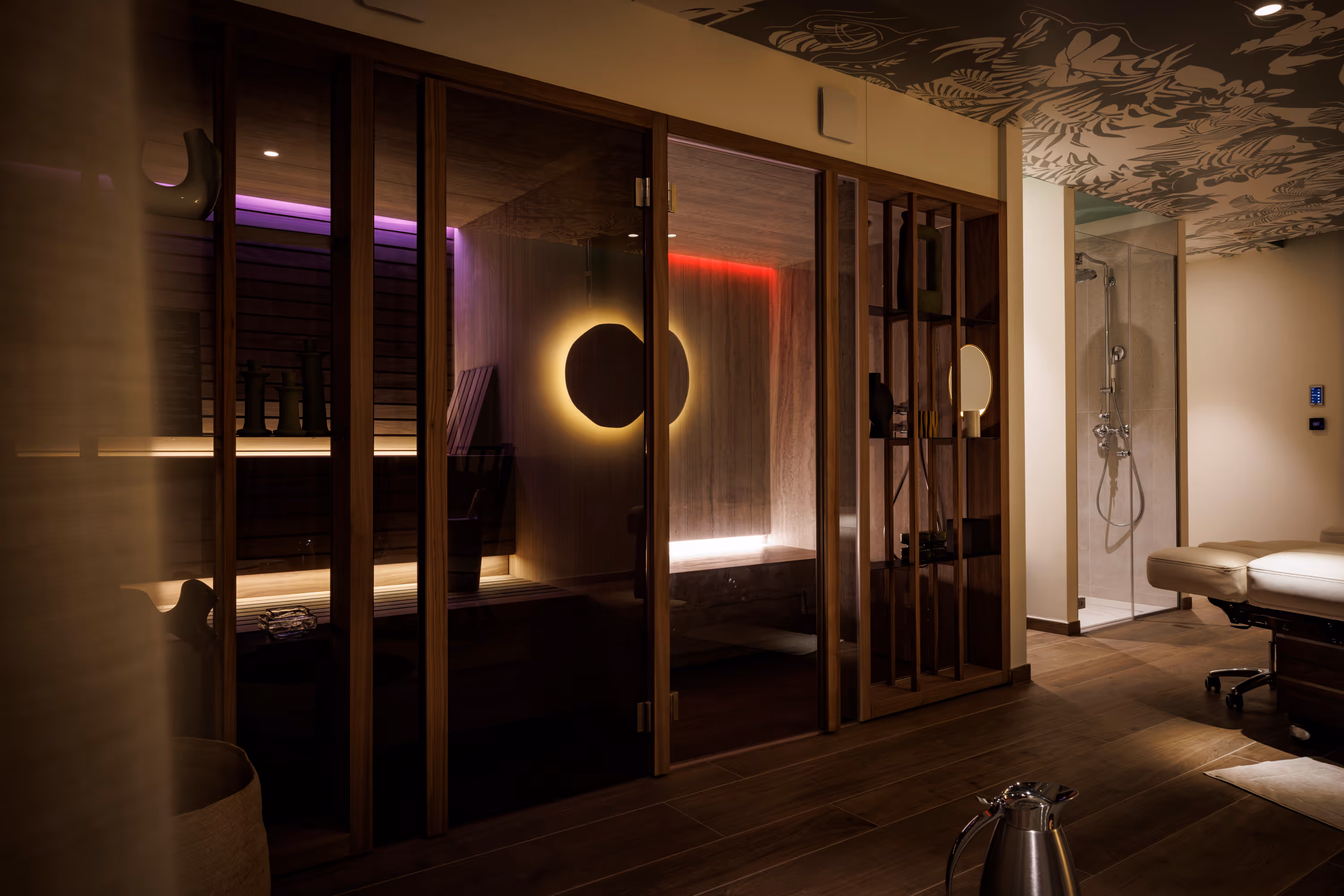 Sauna relaxant du spa du Grand Hôtel de Courtoisville à Saint-Malo, hôtel spa 4 étoiles proche de la plage du Sillon.