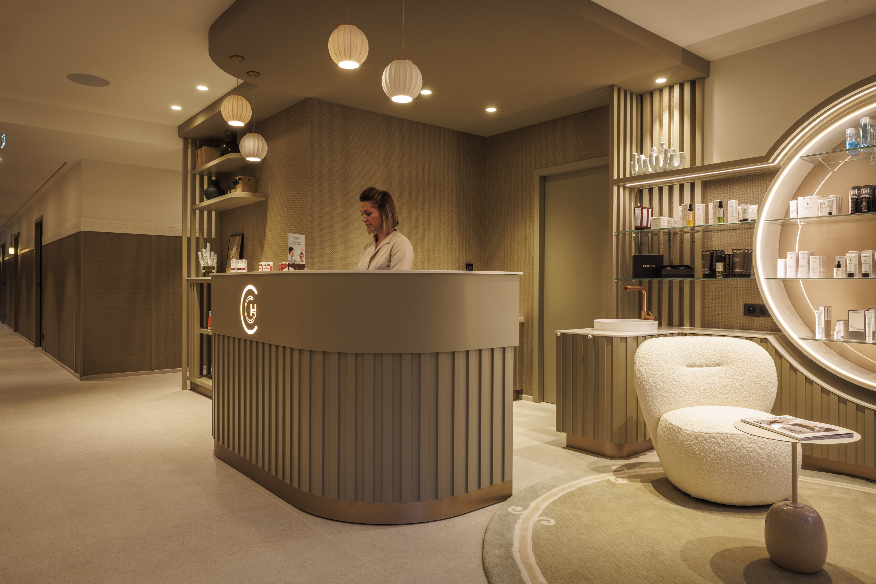 Refined spa welcome at the Grand Hotel de Courtoisville in Saint-Malo, a luxury 4-star hotel by the sea.