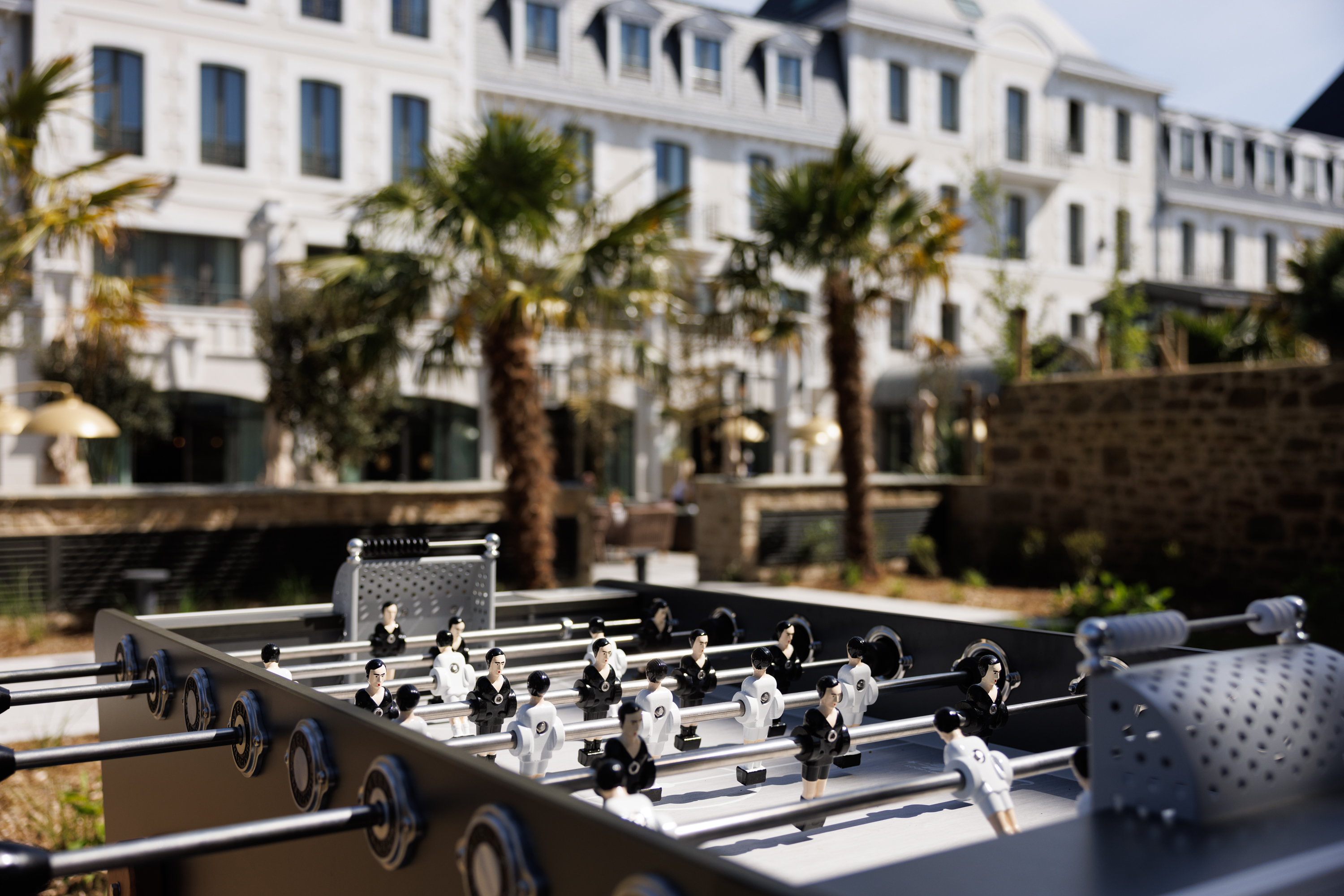 Façade du Grand Hôtel de Courtoisville à Saint-Malo, hôtel spa 4 étoiles proche de la plage du Sillon.