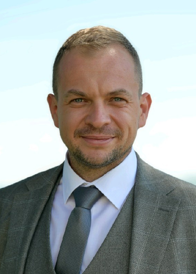 Franjo Piskur, Head of Distributed Systems Department at APIS IT