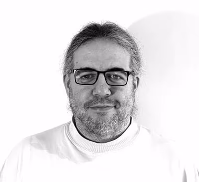Ariel Manzur