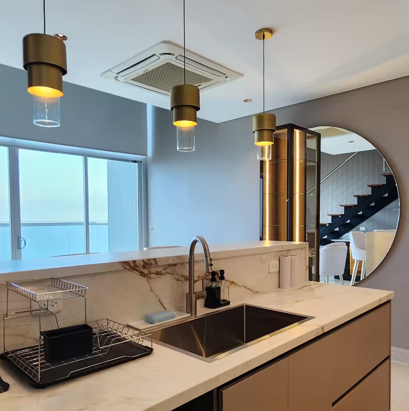 image of luxury travel experiences (cityscape hotel view)
