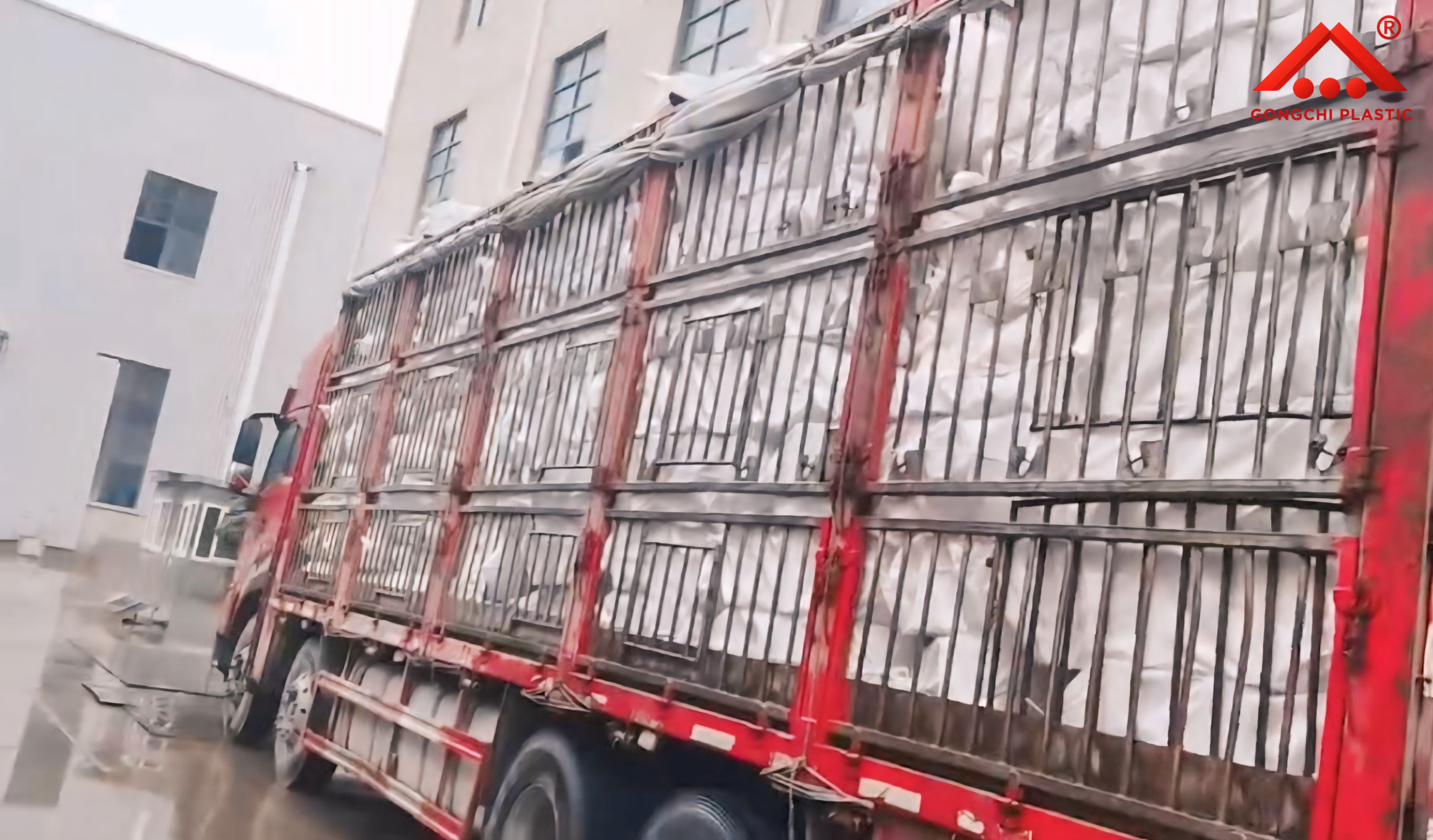 Gongchi Plastic completed product shipment from the Henan factory, heading to Asian clients.