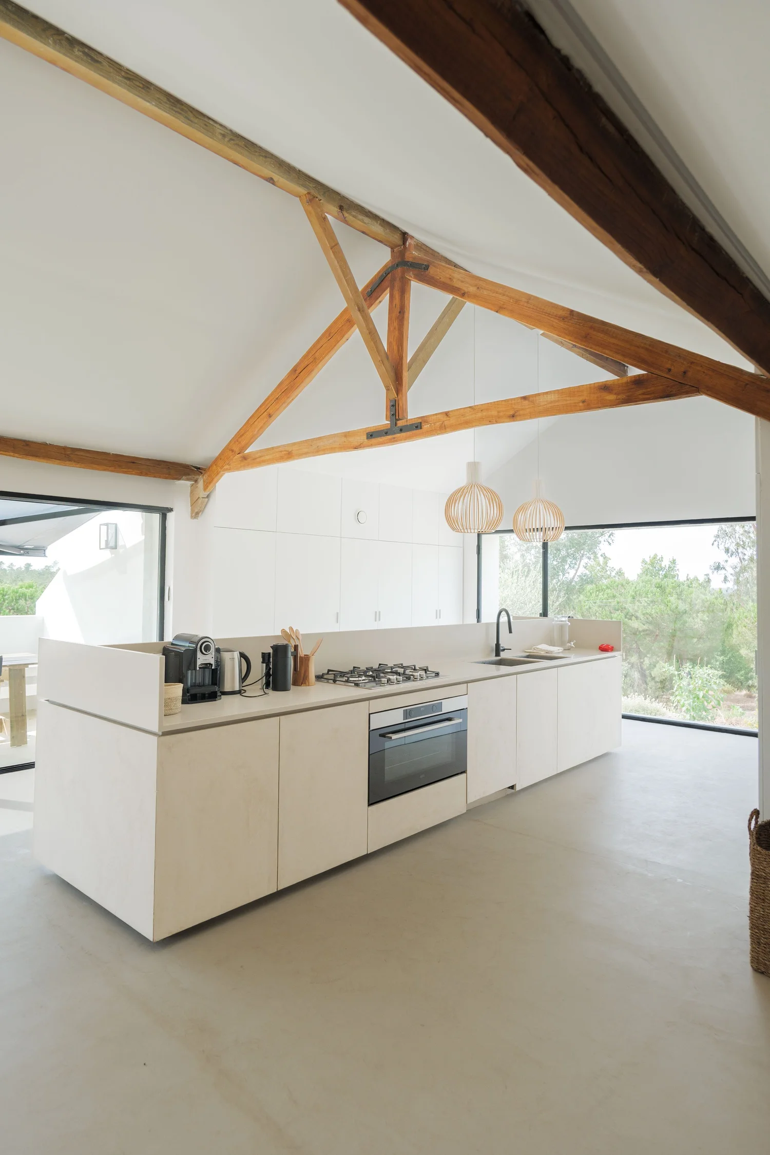 [background image] image of concert venue